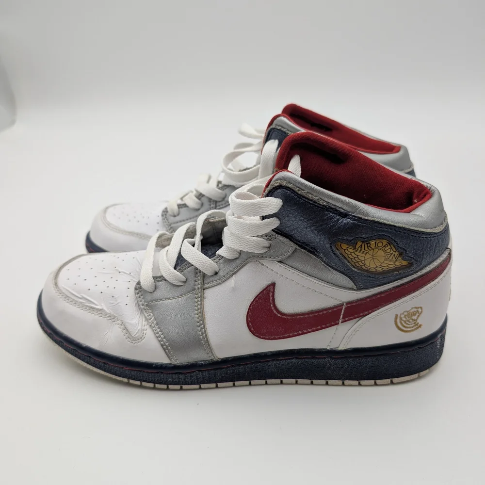 Nike Air Jordan 1 Mid Olympic YOUTH 6.5Y 327048-161 - Picture 7 of 8